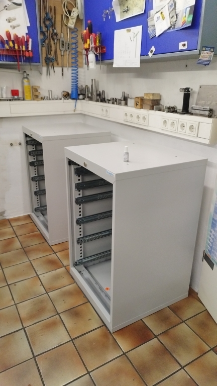 Schubladenschrank2-0195.jpg